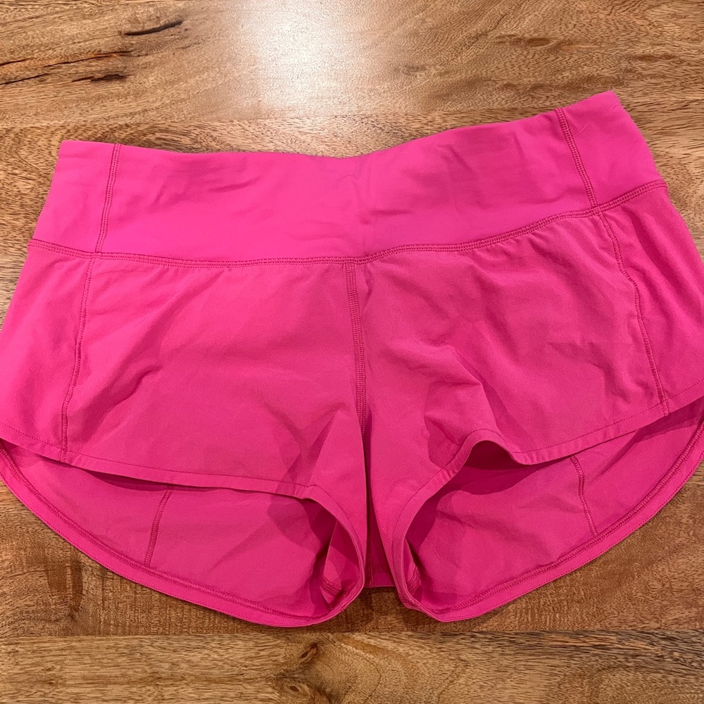Lululemon Low Rise Speed Up Short 2.5 inch